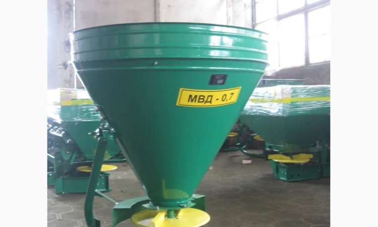 Машина внесения удобрений МВУ-700, Розкидач добрив МВД-0, 7, разбрасыватель. Акция - фото № 3