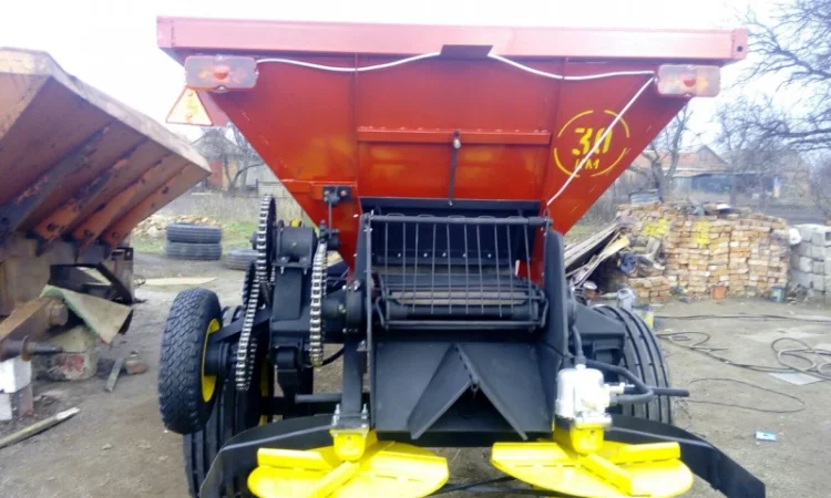 РМГ-4, МВУ-4, РУМ-4 розкидач мінеральних добрив - фото № 1