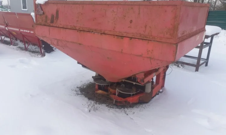 Розкидач мін.добрив RAUCH MDS935M б/у - фото № 1