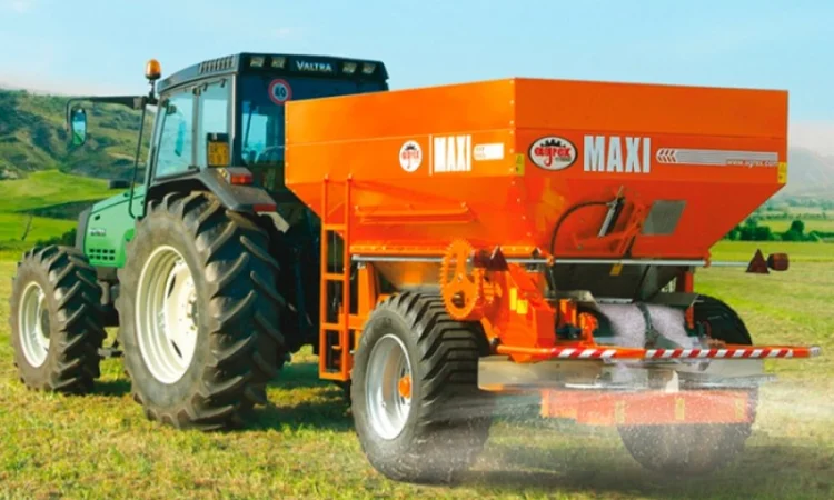Захисні крила від бруду до розкидача Agrex Maxi 10000 - фото № 1