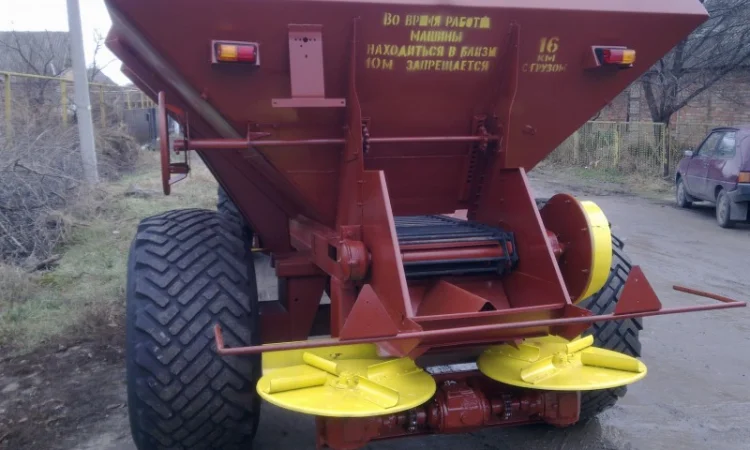 Машина для внесения удобрений МВУ-6, рмг 4, мву 8, роу 6, прт - фото № 1