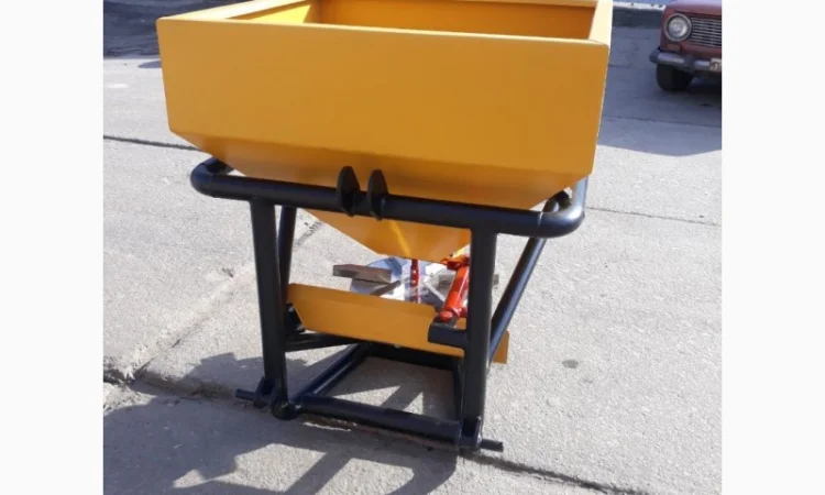 Разбрасыватель мин. удобрений РУН-600 гидравлический - фото № 1