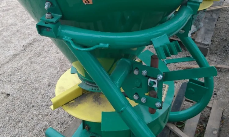 Розкидач добрив, навісний, МВД-0, 7, новий, виробництво, оригінальна продукція - фото № 5