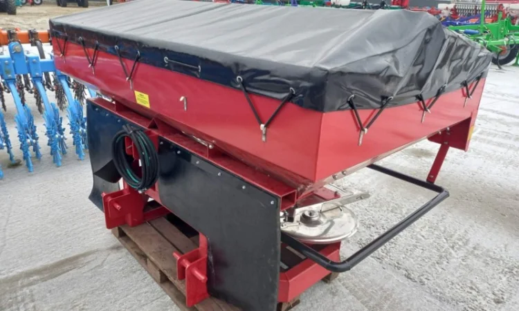 Розкидач мінеральних добрив РНД-1000 - фото № 4