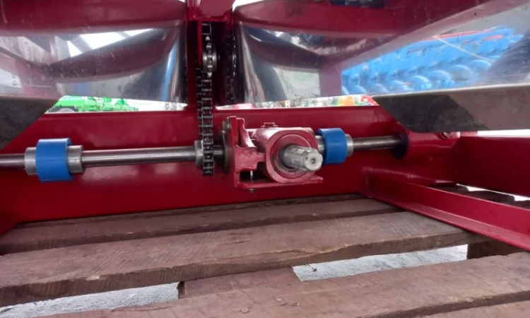 Розкидач мінеральних добрив РНД-1000 - фото № 5