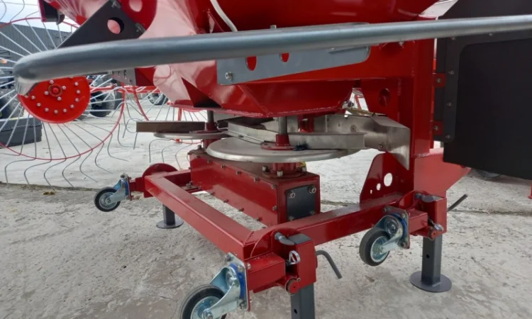 Розкидач мінеральних добрив Вулкан РД - 1200 - фото № 2