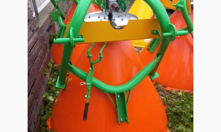 Розкидач мінеральних добрив 500 л - фото № 3