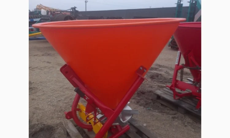 Розкидач мінеральних добрив 500 л - фото № 4