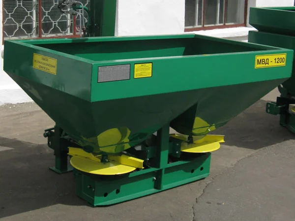 Разбрасыватель минеральных удобрений МВД 1200 - фото № 1