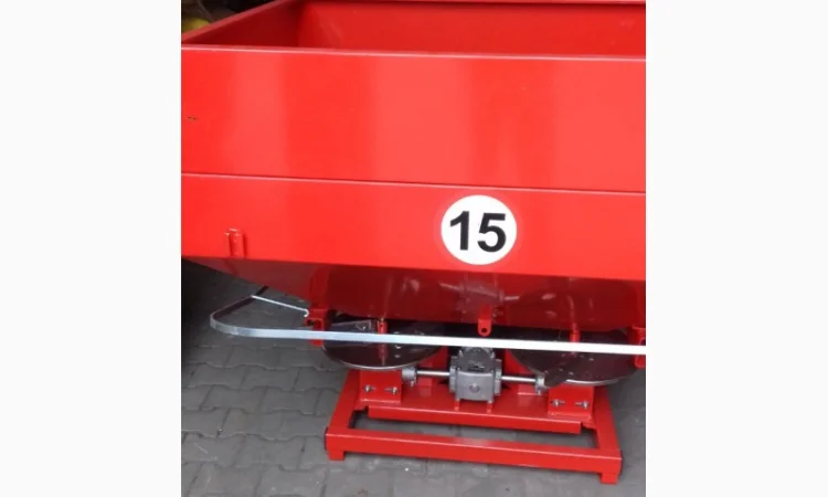 Розкидач міндобрив 500, 650, 1000л Польша - фото № 9