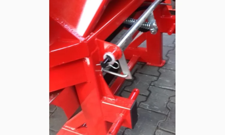 Розкидач міндобрив 500, 650, 1000л Польша - фото № 18