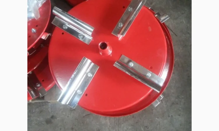 Розкидач міндобрив на 500кг 200кг 1000кг Польша - фото № 11