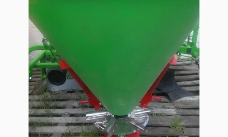 Разбрасыватель удобрений на 200кг. 500кг. 650кг. Польша ( Jar-met, Strumyk) и Украина - фото № 3