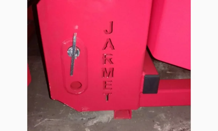 Розкидач міндобрив на 650 кг Польша Jar-met - фото № 9