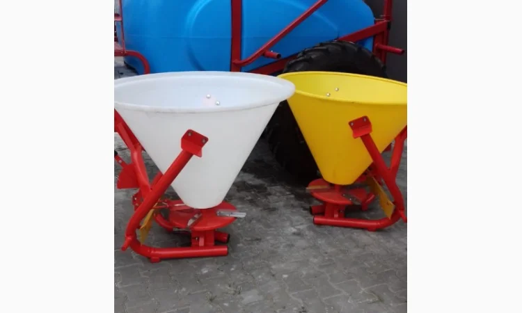 Рум, розкидач міндобрив 300, 500, 650кг Jar-met Польша - фото № 3