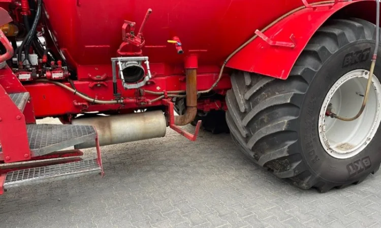 Самохідний розкидач добрив Vervaet Hydro Trike 12m3 - фото № 4