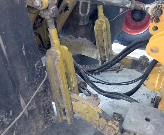 Самохідний розкидач добрив Challanger Terra Gator 2244 (2007) - фото № 4