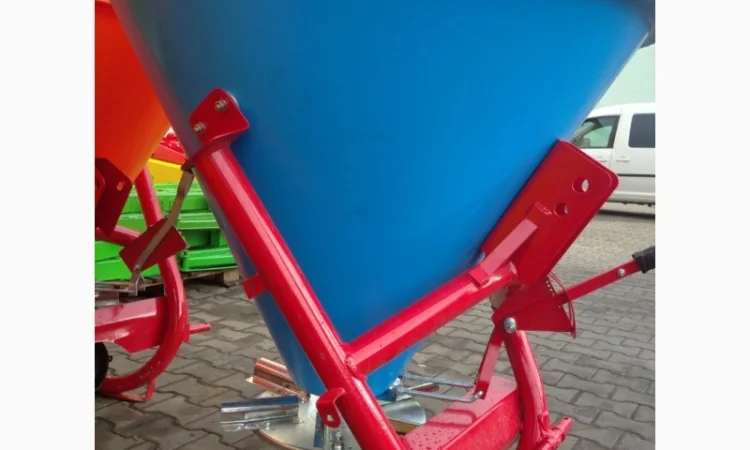 Лійка РУМ розкидач міндобрив пластик, метал 500кг - фото № 2