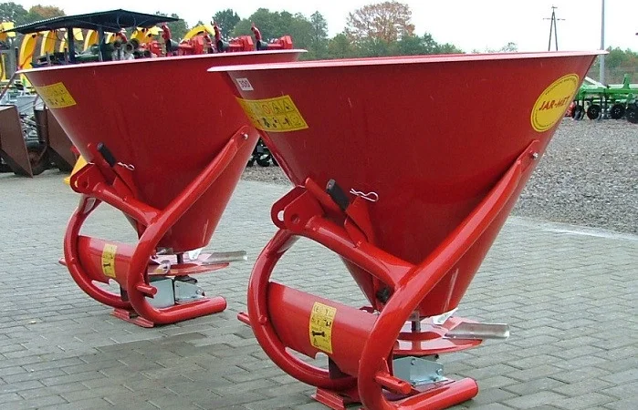 Разбрасыватель, розкидач, лійка, лейка, рум пластик усилений - фото № 1