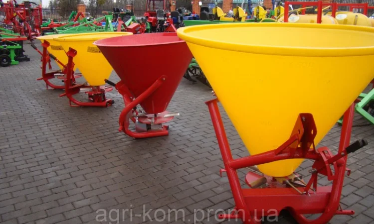 Разбрасыватель, розкидач, лійка, лейка, рум пластик усилений - фото № 8