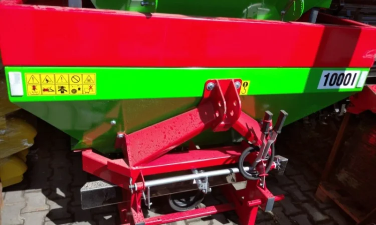 Розкидач міндобрив 300кг, 500кг, 650кг 1000кг польський(пластик, метал) - фото № 10