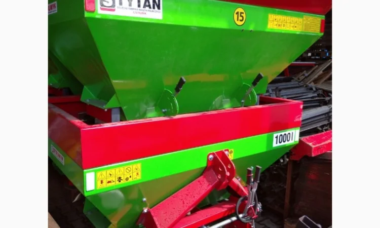 Розкидач міндобрив 300кг, 500кг, 650кг 1000кг польський(пластик, метал) - фото № 9