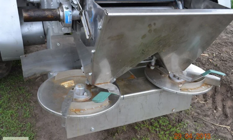 Разбрасыватели минеральных удобрений РМД-6, РМД-8, РМД-12, РМД-20 - фото № 3