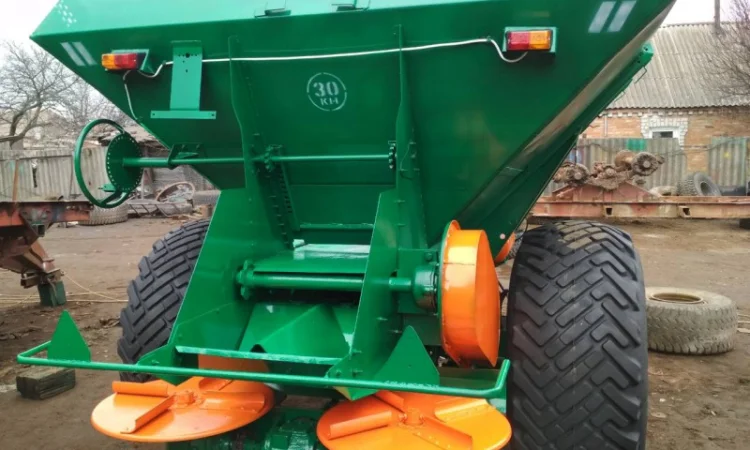 Разбрасыватель минеральных удобрений МВУ-6, МВУ-8, МВУ-5, МВУ-4 - фото № 5