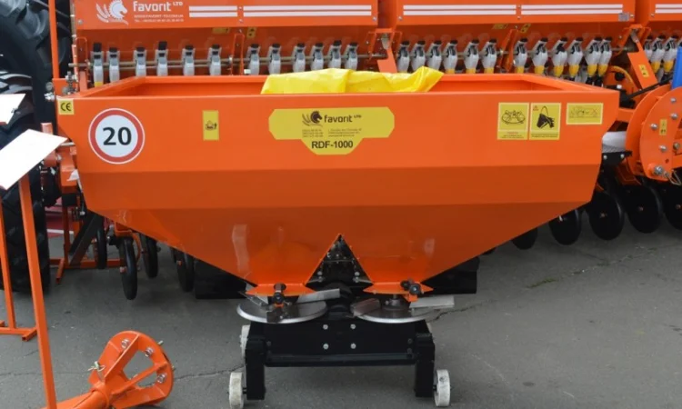 Розкидач мінеральних добрив РДФ-1000 - фото № 3