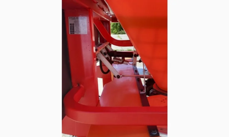 Новий навісний розкидач добрив DEXWAL TORNADO DUO 850/1200 - фото № 4