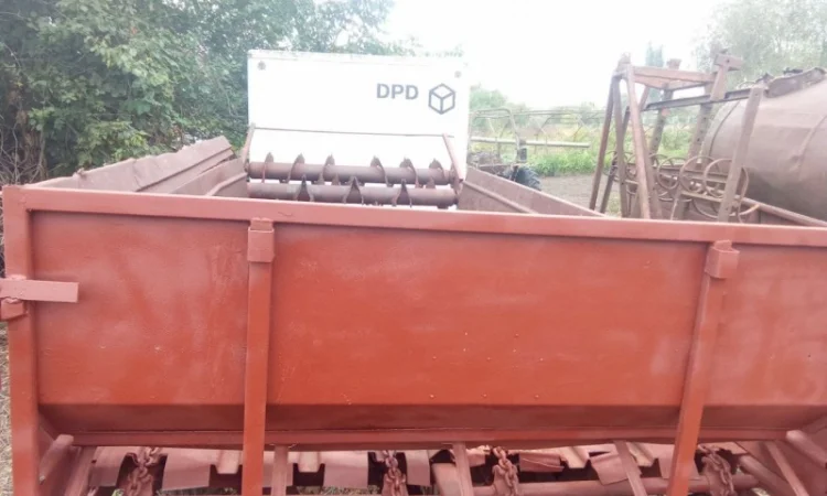 Подається роскидач органічних добрив РОУ-6 - фото № 3