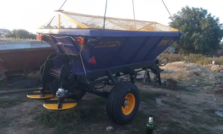 Продам разбрасыватели минеральных удобрений РМГ4. МВУ-5, 6, 8 - фото № 3