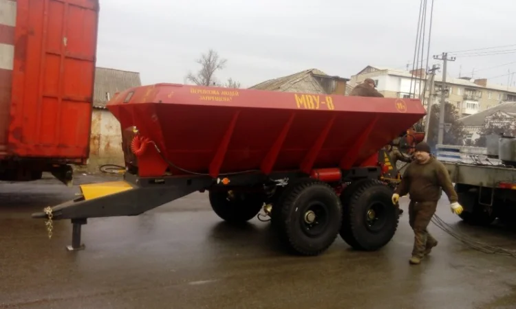 Продам разбрасыватели минеральных удобрений РМГ4. МВУ-5, 6, 8 - фото № 4