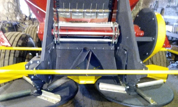 Продам разбрасыватели минеральных удобрений РМГ4. МВУ-5, 6, 8 - фото № 8