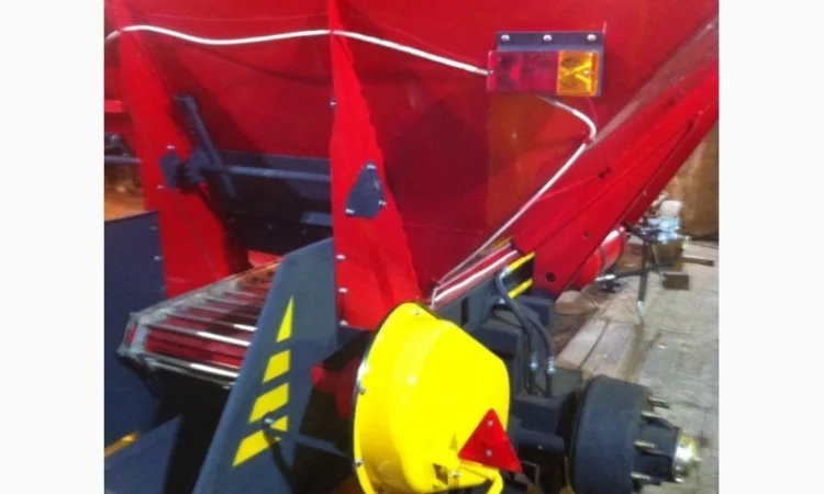 МВУ-6 Розбрасыватель минеральных удобрений - фото № 3