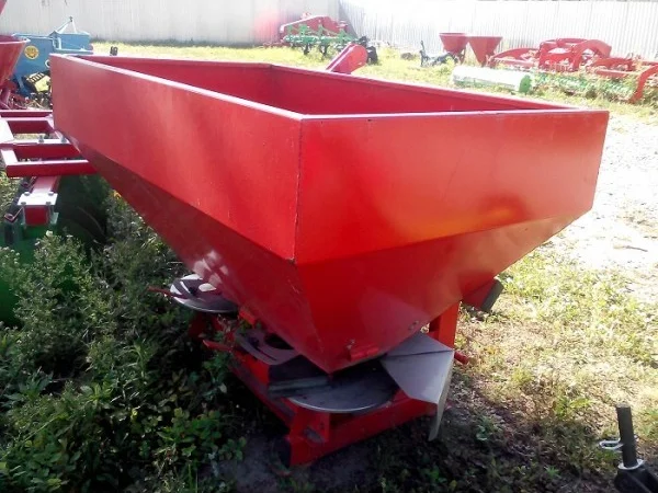 Расбрасыватели удобрений Jar-met, Польша 500, 650, 1000 кг (пластмаса, железо) - фото № 6