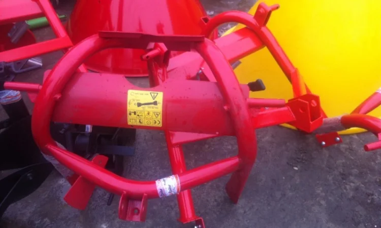 Разбрасыватель минеральных удобрений 500, 1000 кг Jar-Met Польша - фото № 13