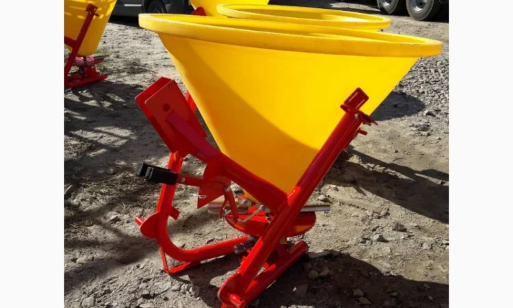 Навісний розкидач на 300 кг фірми Jar-Met Польща - фото № 2