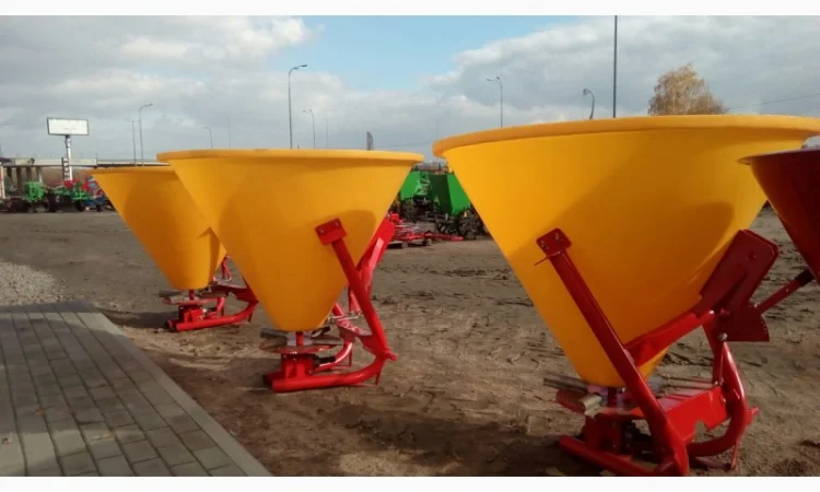 500 кг розкидач міндобрив фірми Jar-Met Польща - фото № 10