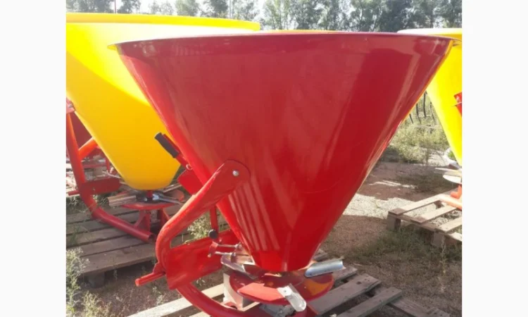 РУМ на 500 кг розкидач міндобрив фірми Jar-Met Польща - фото № 8