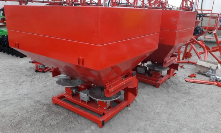 Розкидач добрив 1000 кг фірми Jar-Met Польща - фото № 7