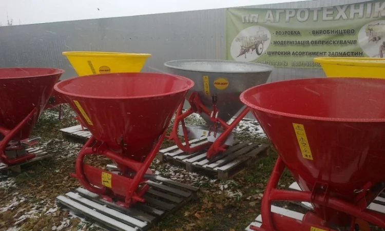 Разбрасыватель 650 л Jar Met - фото № 2