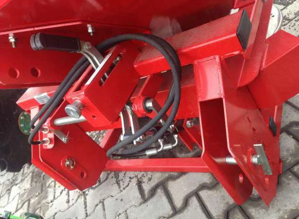 Розкидач мінеральних добрив 1000 л Jar Met - фото № 2