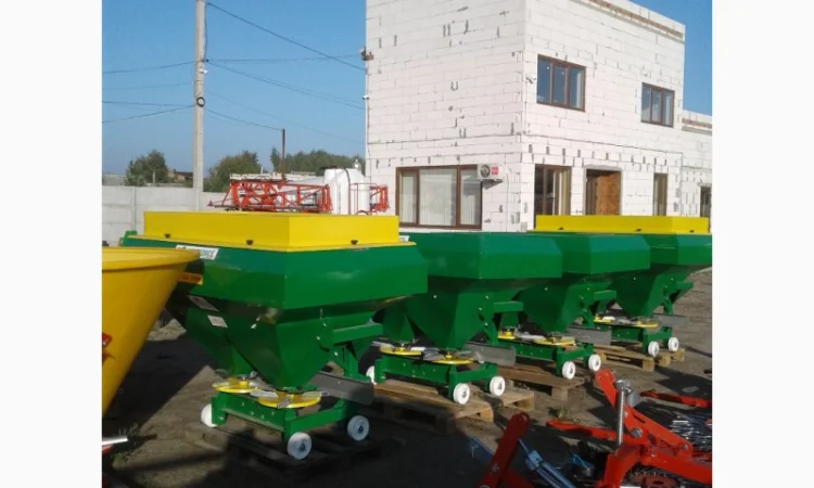 Розкидач мінеральних добрив «LAND FORCE » Туреччина - фото № 5