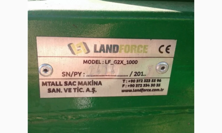 Разбрасыватель удобрений «LAND FORCE» 1000-1200 л - фото № 6