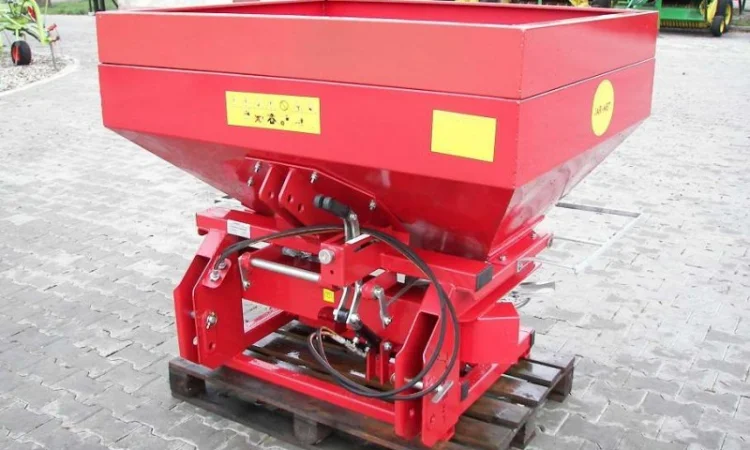 Разбрасыватель удобрений на 1000 л Польша Jar-met - фото № 1