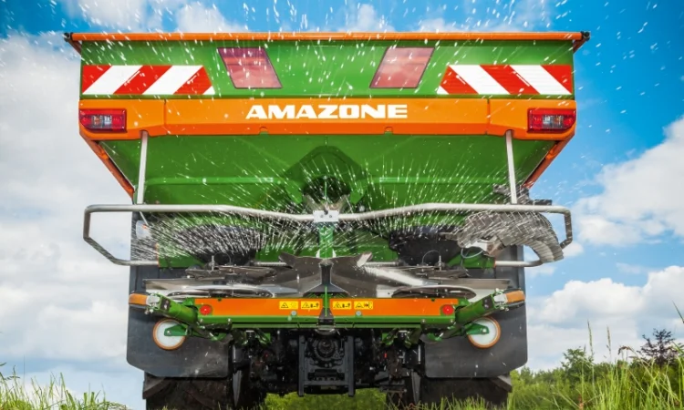 Розкидач Amazone ZA-V 2000 2015 - фото № 1