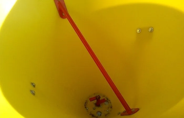 Продам розкидач міндобрив (лійка) Jormet на 500л - фото № 2