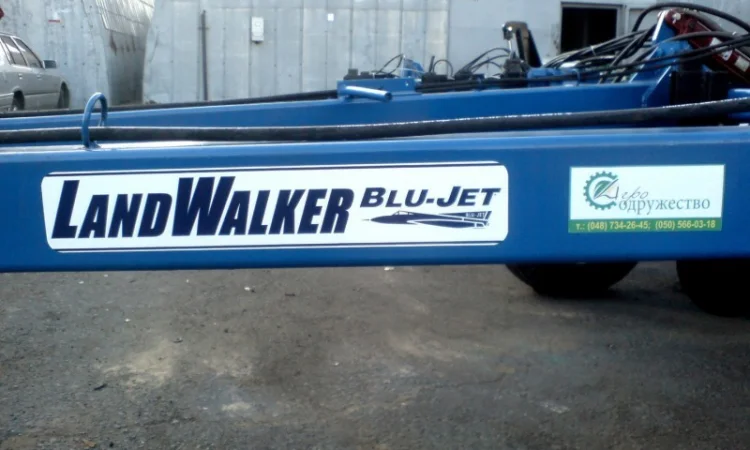 Агрегат для внесения жидкого безводного аммиака NH3 Blu-Jet Блю-Джет LandWalker б/у из США - фото № 1