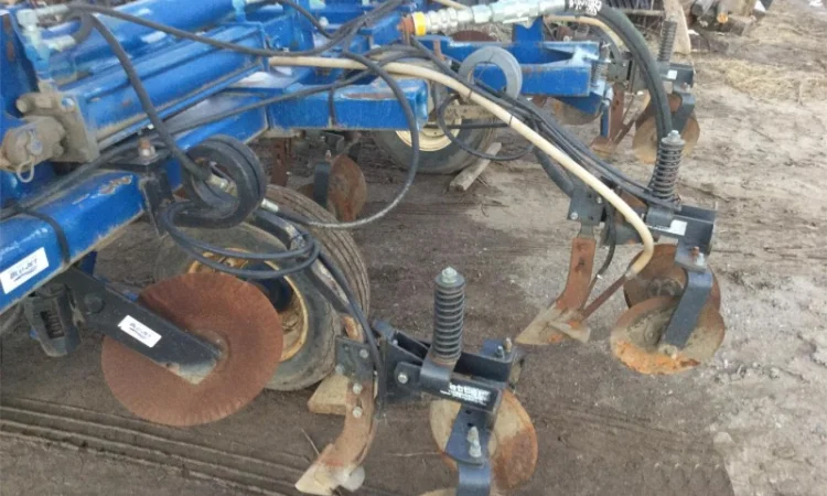 Аппликатор внесения безводного аммиака Blu-Jet Land Walker 17 рядов - фото № 4